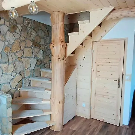 Pod Lasem Липова